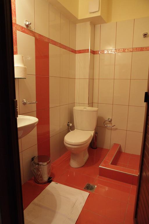 Appartamento Xenonas Platia Káto Loutrákion Camera foto