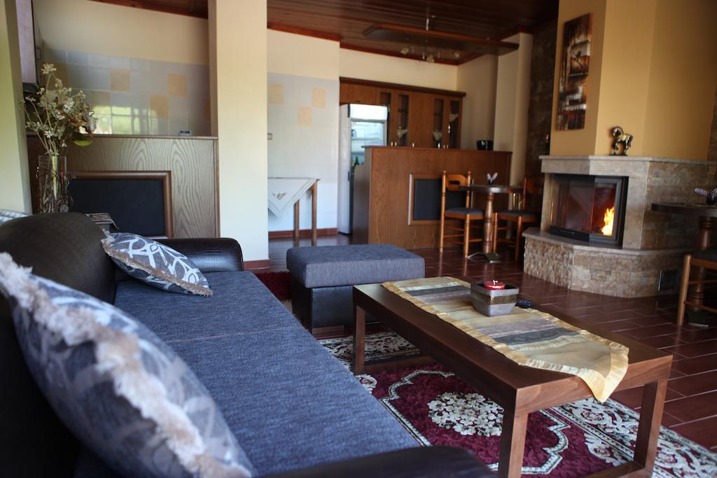 Appartamento Xenonas Platia Káto Loutrákion Esterno foto